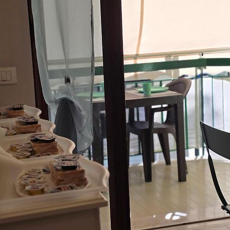 Ad Un Passo Dal Mare Bed & Breakfast Praia a Mare Eksteriør bilde