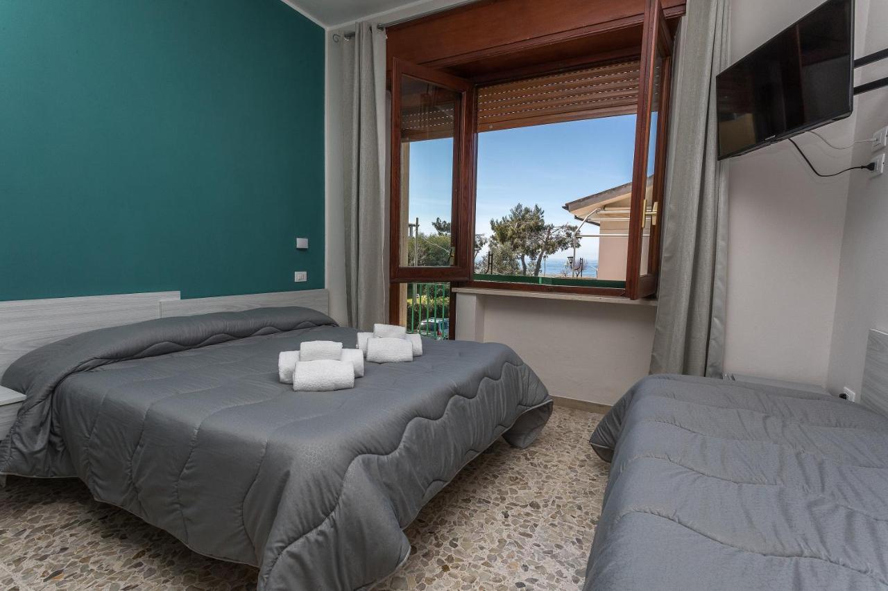 Ad Un Passo Dal Mare Bed & Breakfast Praia a Mare Eksteriør bilde