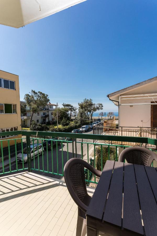 Ad Un Passo Dal Mare Bed & Breakfast Praia a Mare Eksteriør bilde