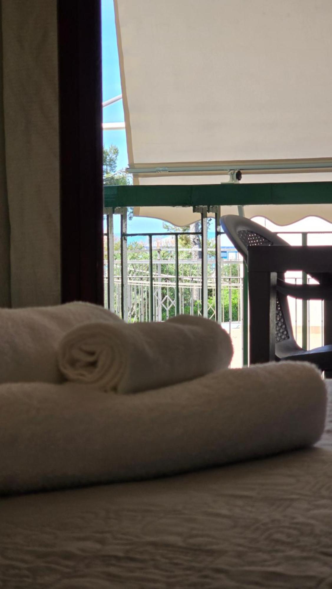 Ad Un Passo Dal Mare Bed & Breakfast Praia a Mare Eksteriør bilde