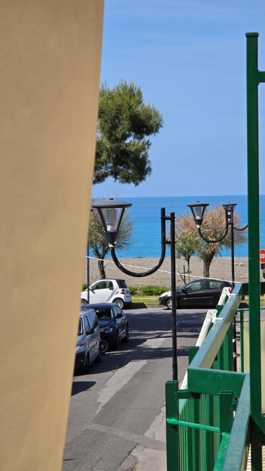 Ad Un Passo Dal Mare Bed & Breakfast Praia a Mare Eksteriør bilde